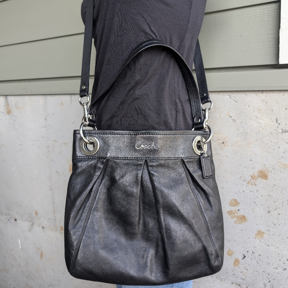 Coach Convertible Leather Bag 17605